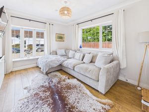 Living Room- click for photo gallery